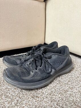 Nike Black Athletic Running Shoes